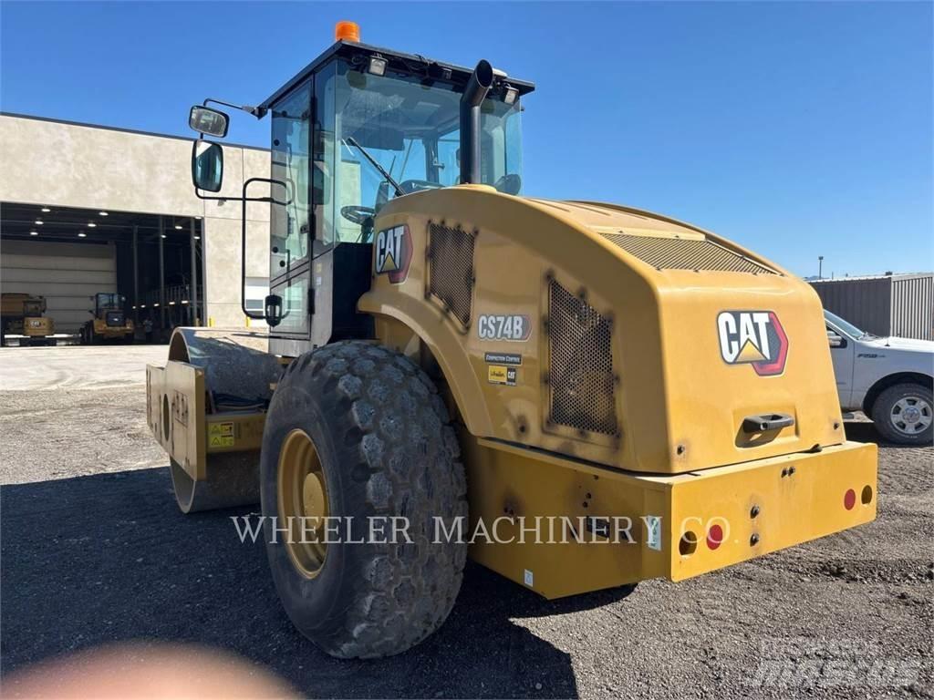 CAT CS74B Yksivalssijyrät