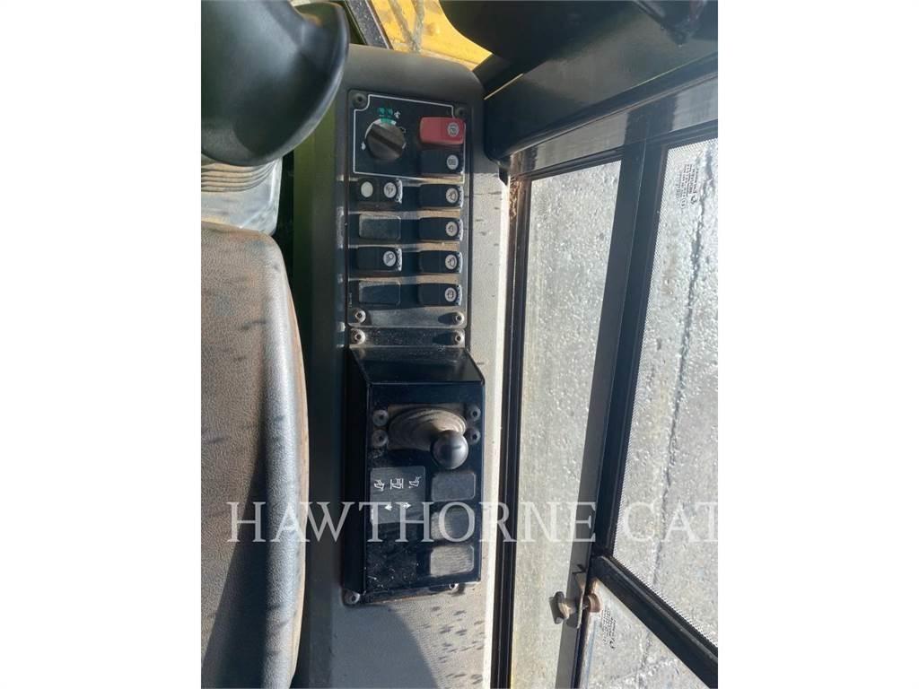 CAT D 6 K XL Telaketjupuskutraktorit