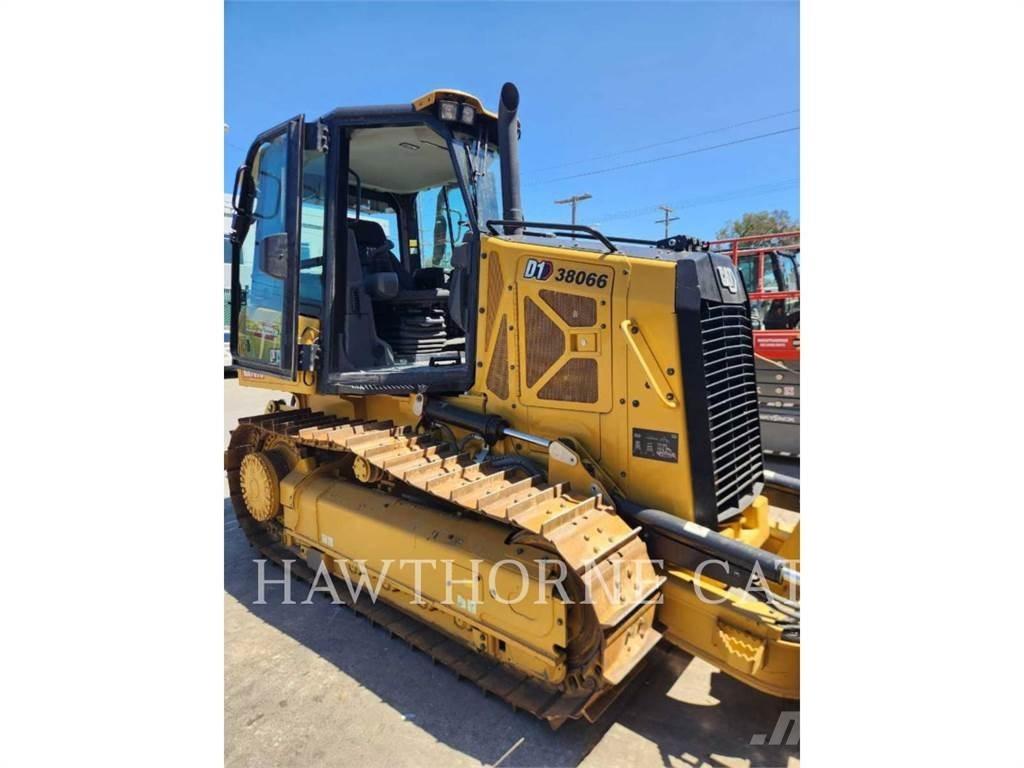 CAT D1 Telaketjupuskutraktorit