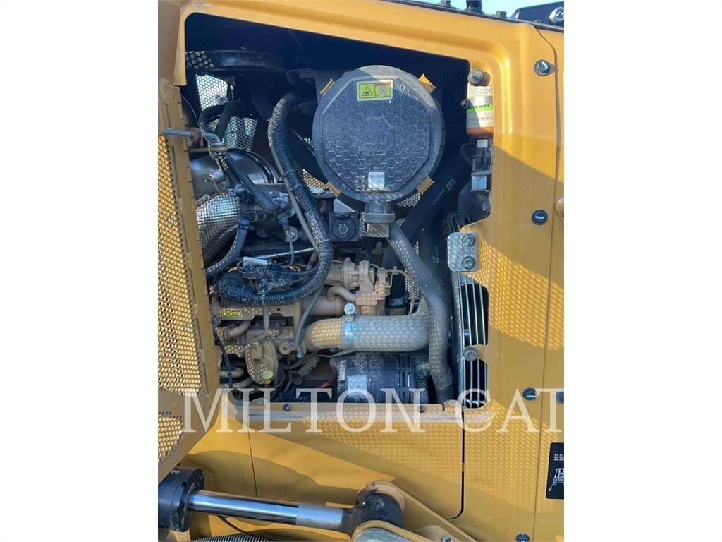 CAT D1 Telaketjupuskutraktorit