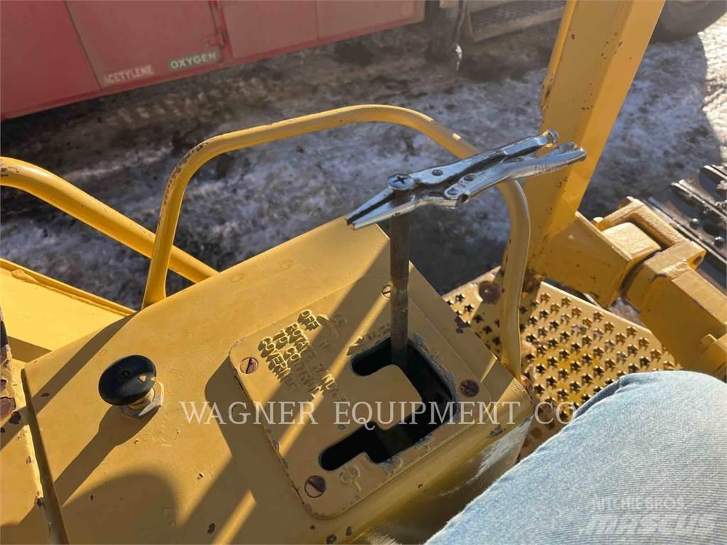 CAT D1 Telaketjupuskutraktorit