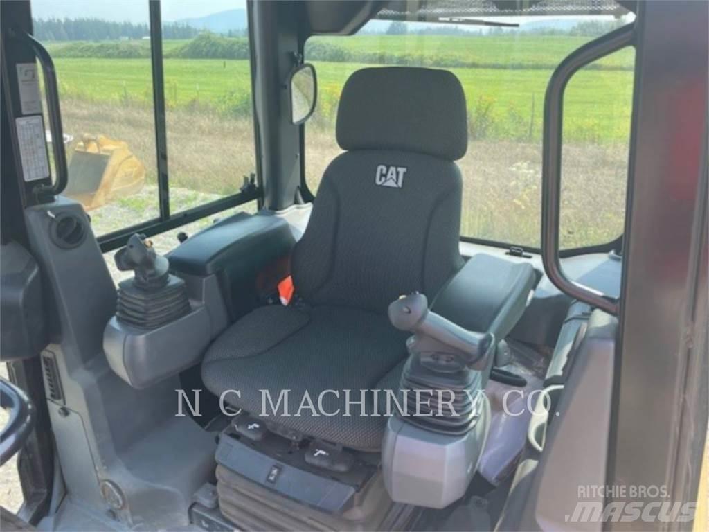 CAT D1 LGPCB Telaketjupuskutraktorit