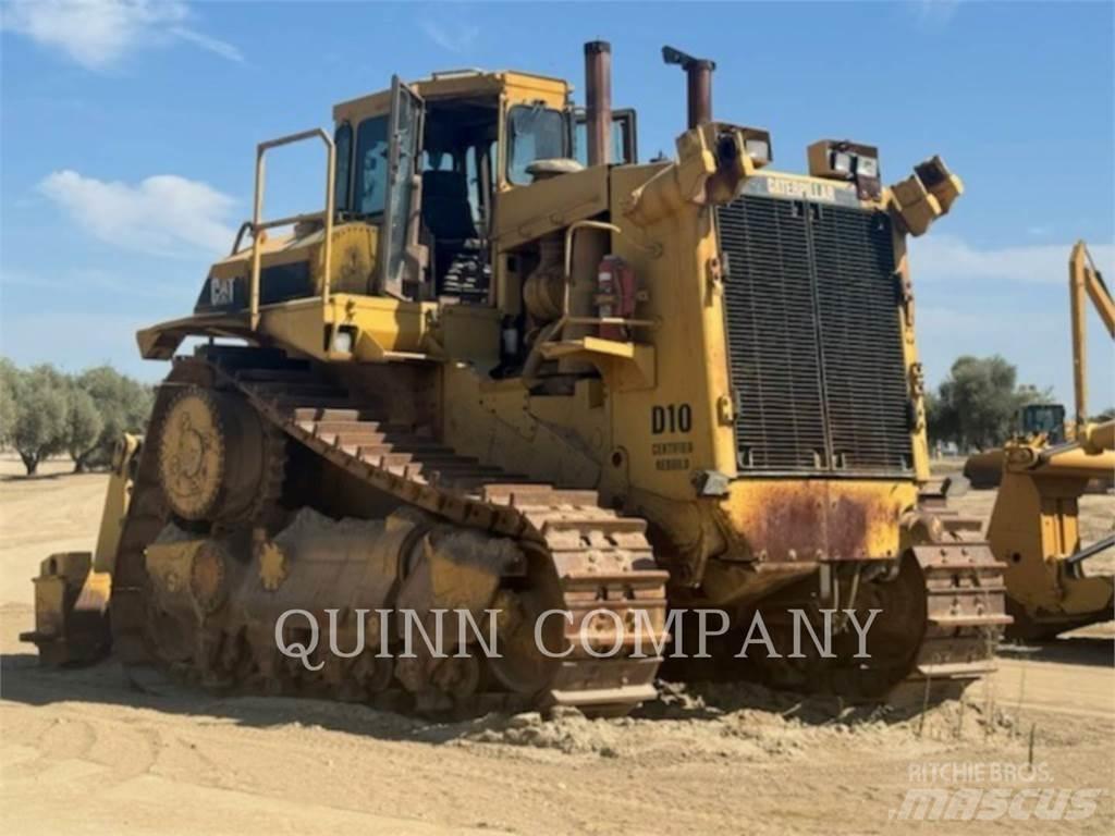 CAT D10 Telaketjupuskutraktorit
