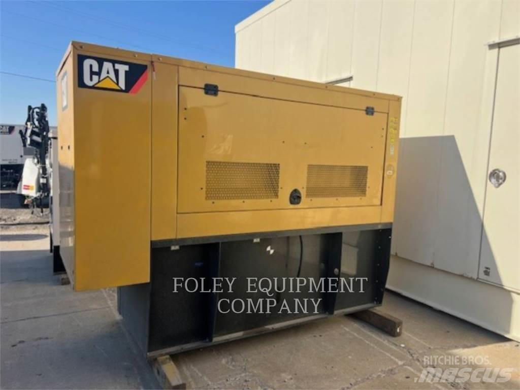 CAT D100 Dieselgeneraattorit