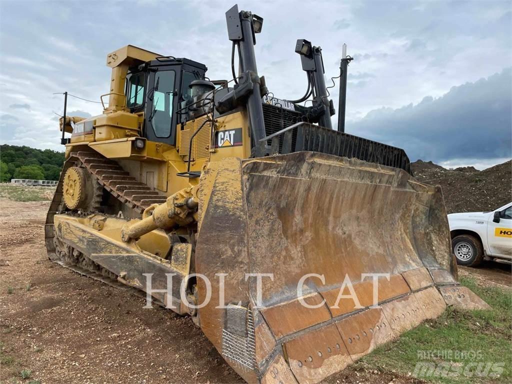 CAT D10N Telaketjupuskutraktorit