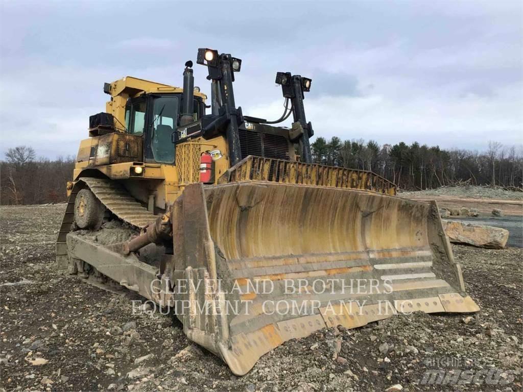 CAT D10T Telaketjupuskutraktorit