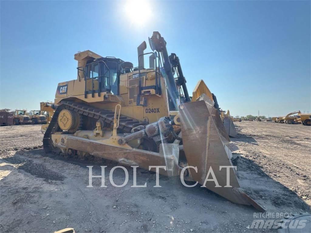 CAT D10T Telaketjupuskutraktorit