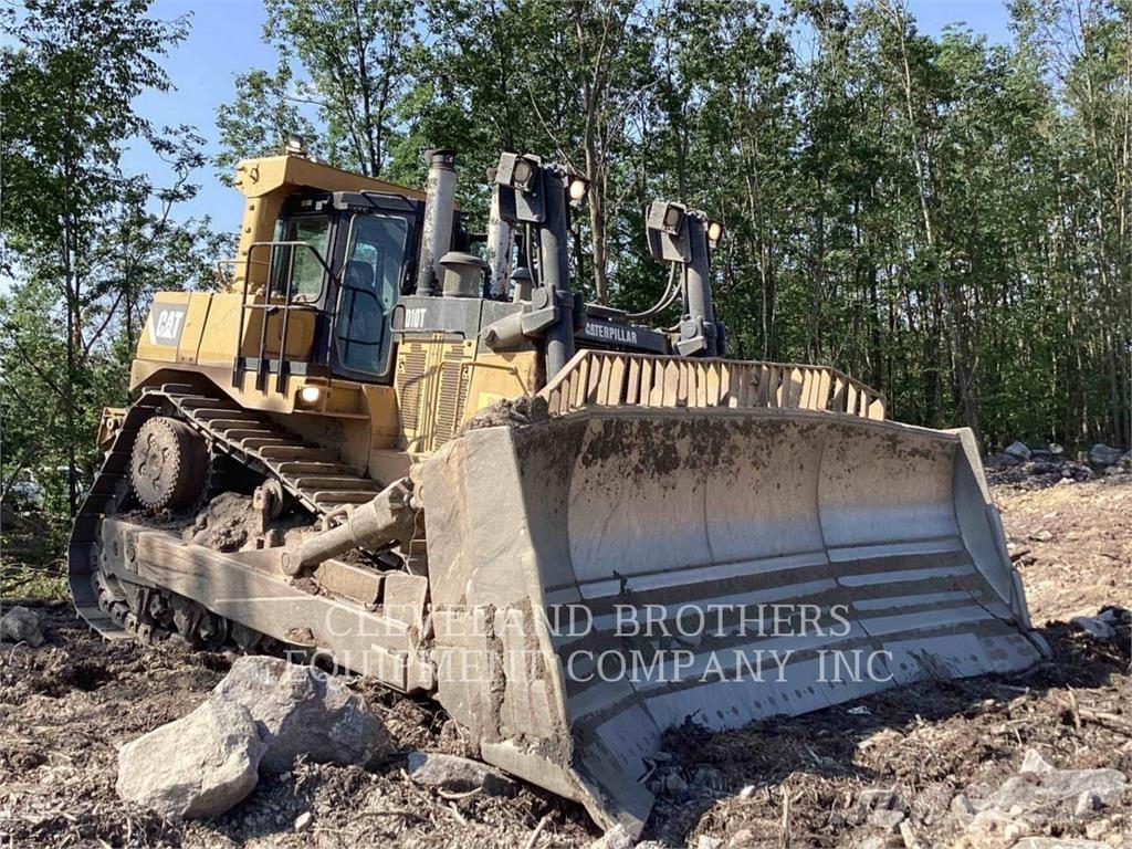 CAT D10T Telaketjupuskutraktorit