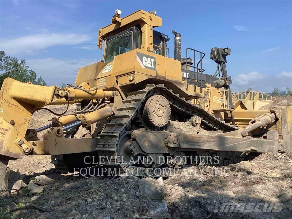 CAT D10T Telaketjupuskutraktorit