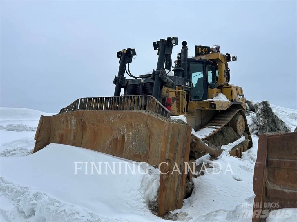 CAT D10T Telaketjupuskutraktorit