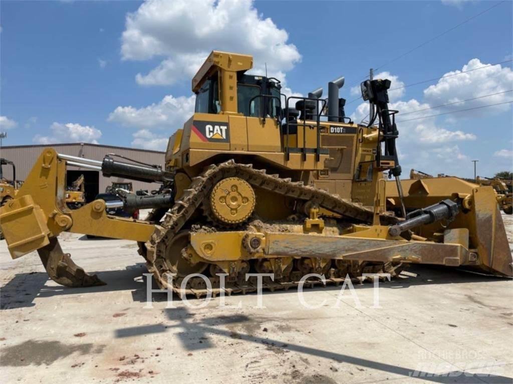 CAT D10T Telaketjupuskutraktorit