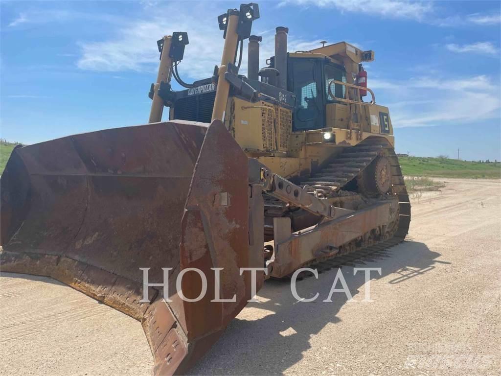 CAT D10T Telaketjupuskutraktorit