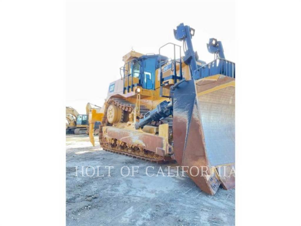 CAT D10T2 Telaketjupuskutraktorit