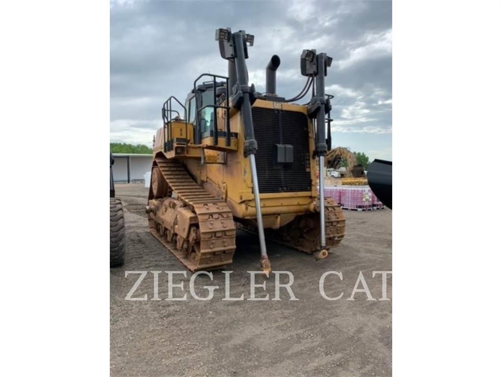 CAT D10T2 Telaketjupuskutraktorit