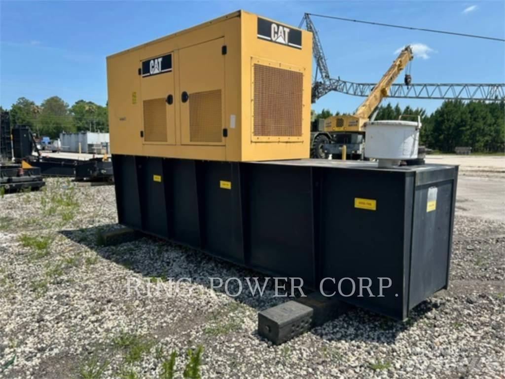 CAT D150-8 Dieselgeneraattorit