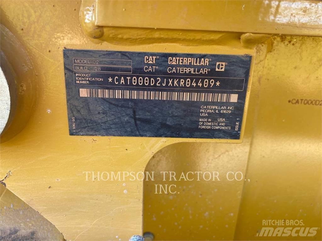 CAT D2LGP Telaketjupuskutraktorit
