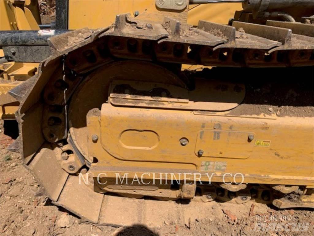 CAT D3 Telaketjupuskutraktorit