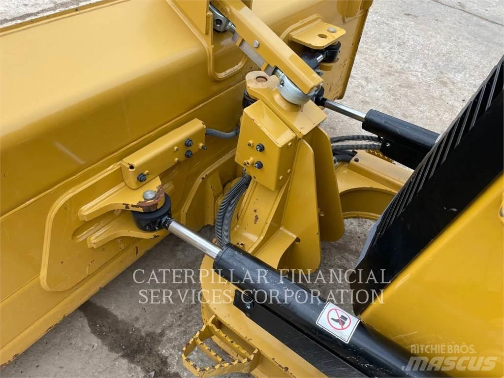 CAT D3 Telaketjupuskutraktorit