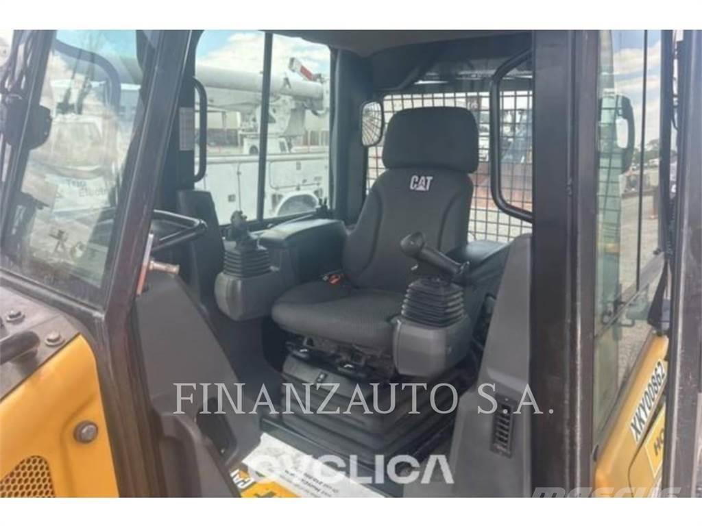 CAT D3 Telaketjupuskutraktorit