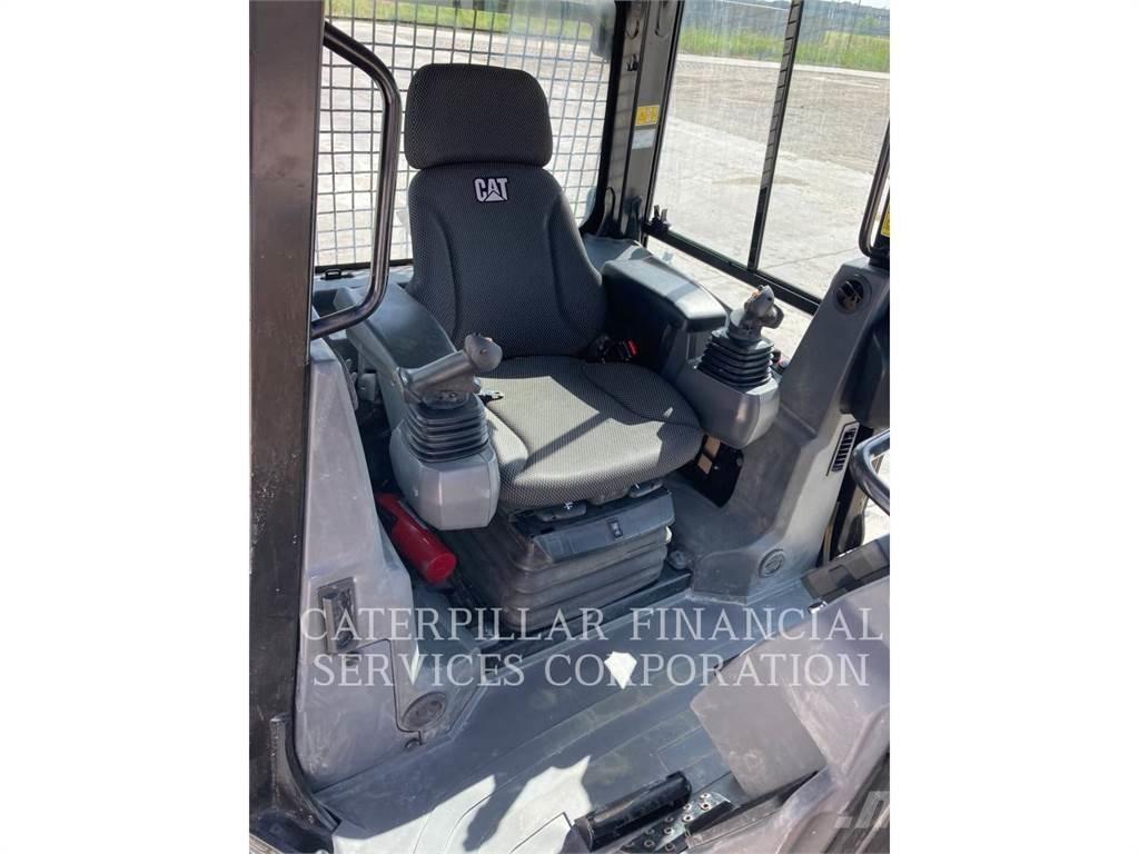 CAT D3-12 Telaketjupuskutraktorit