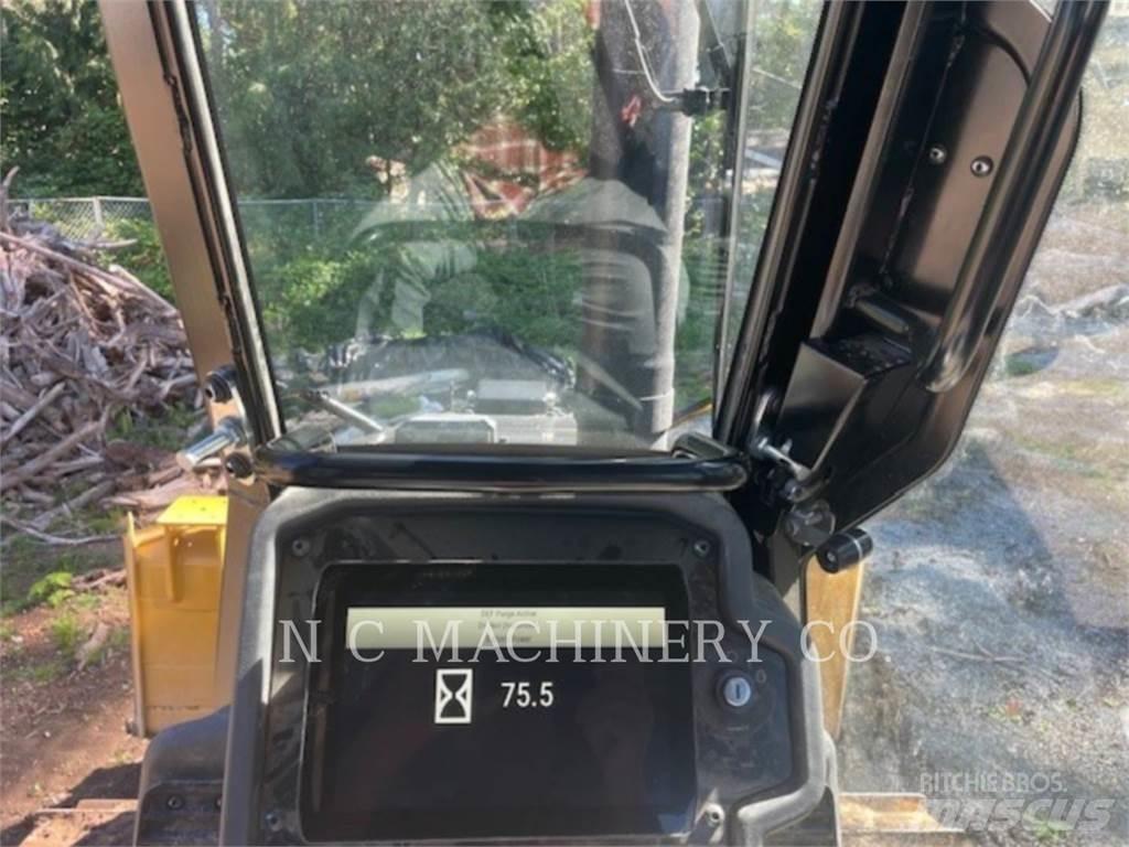 CAT D3 CB Telaketjupuskutraktorit