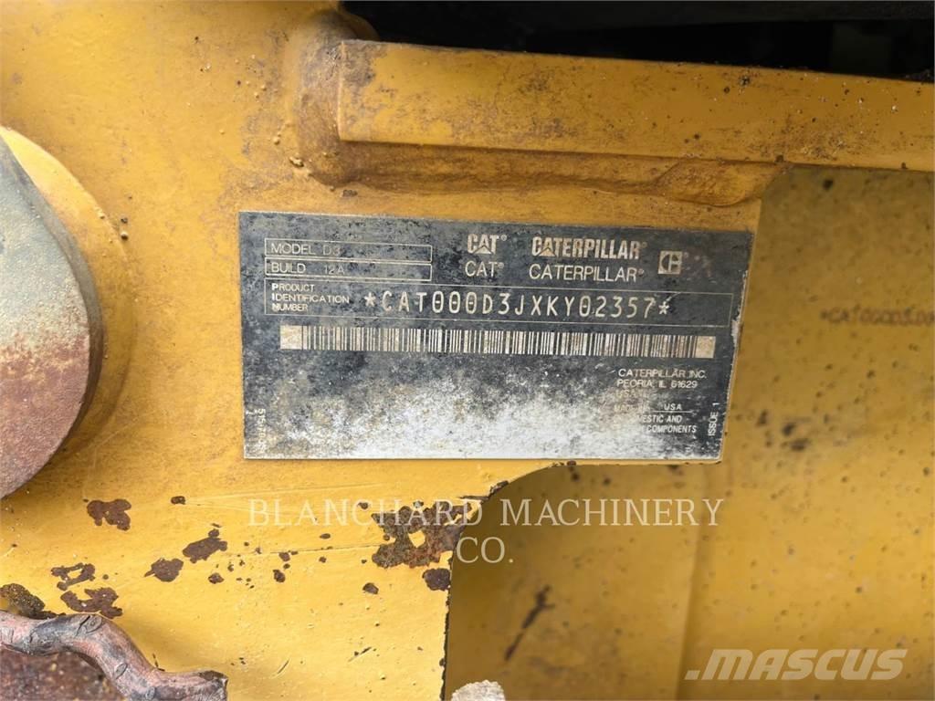 CAT D3 LGP Telaketjupuskutraktorit