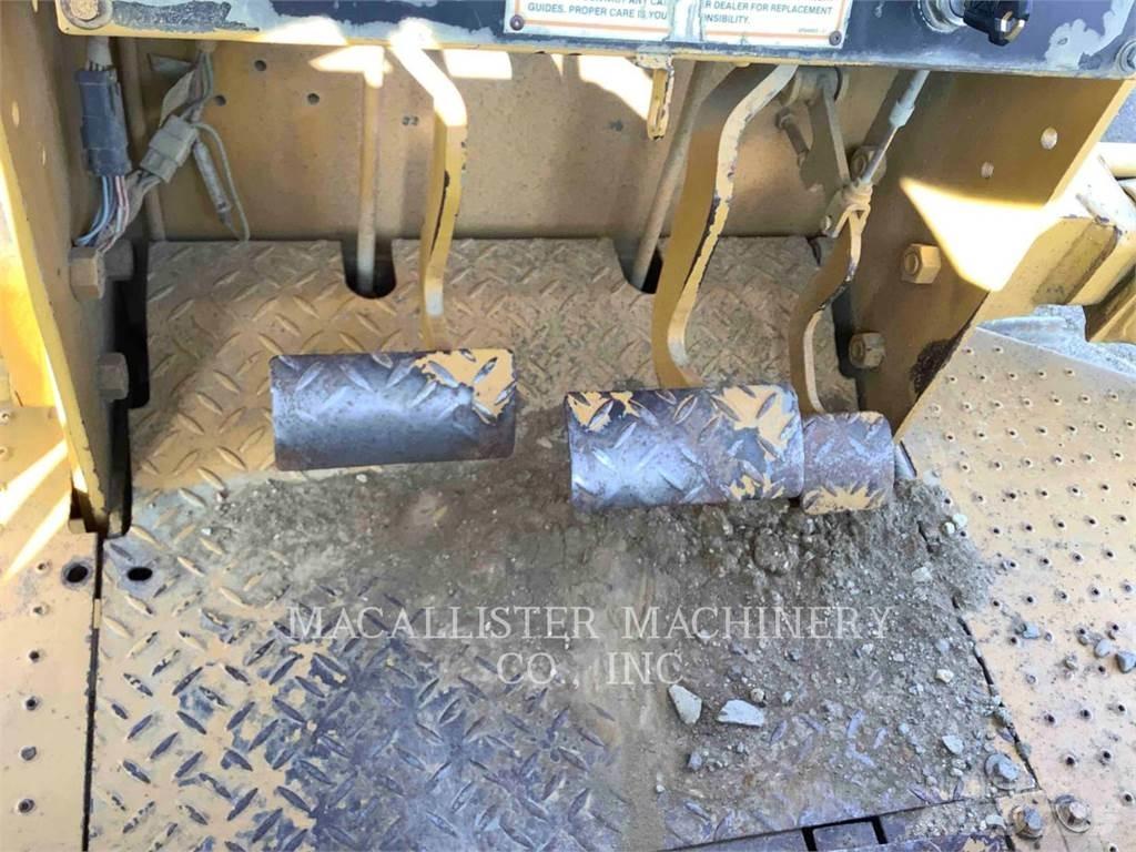 CAT D3CIII Telaketjupuskutraktorit