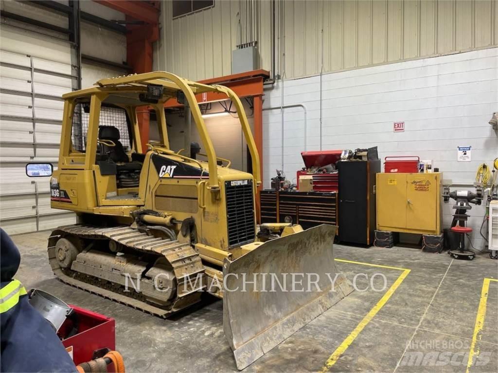 CAT D3G XLCN Telaketjupuskutraktorit