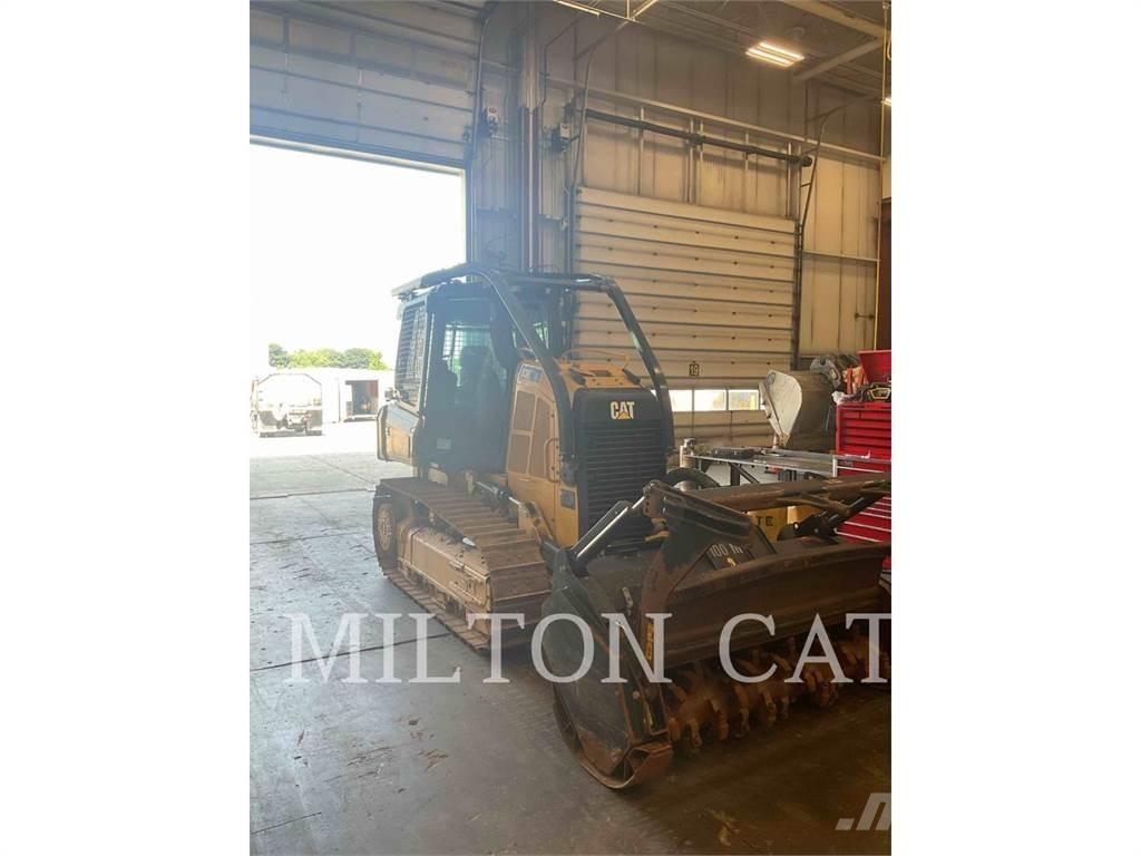 CAT D3K 2 XL Telaketjupuskutraktorit