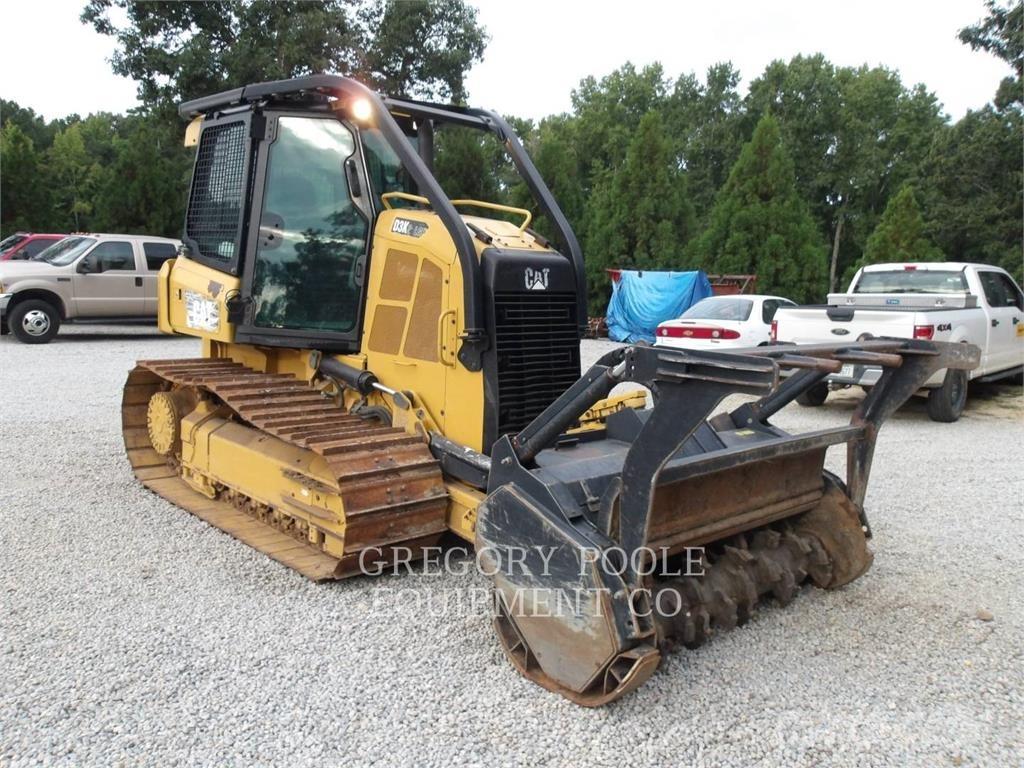 CAT D3K2LGP Telaketjupuskutraktorit