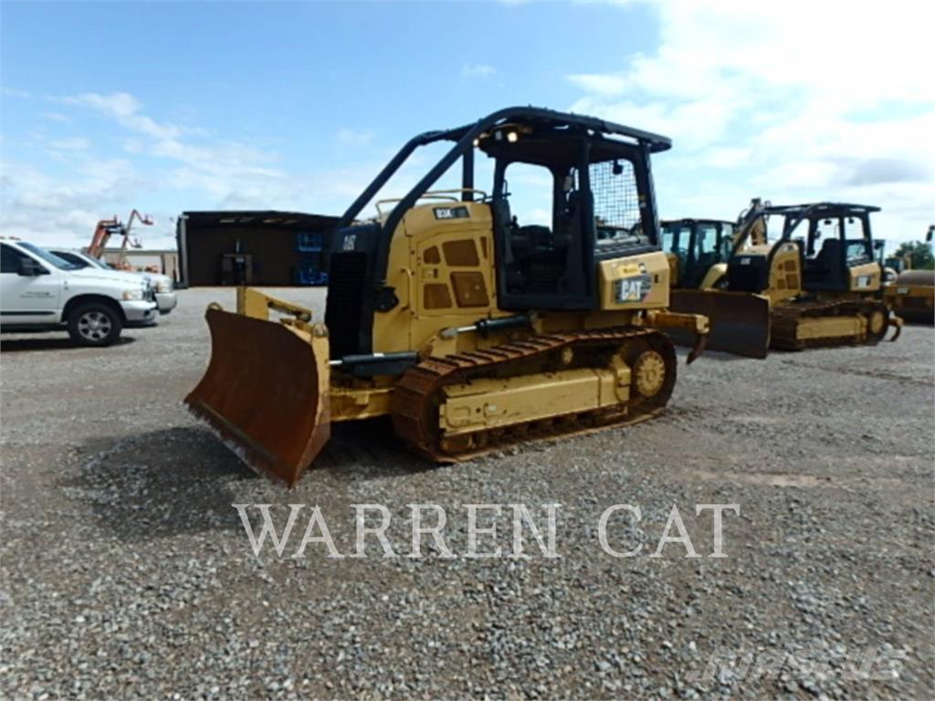 CAT D3K2XL Telaketjupuskutraktorit