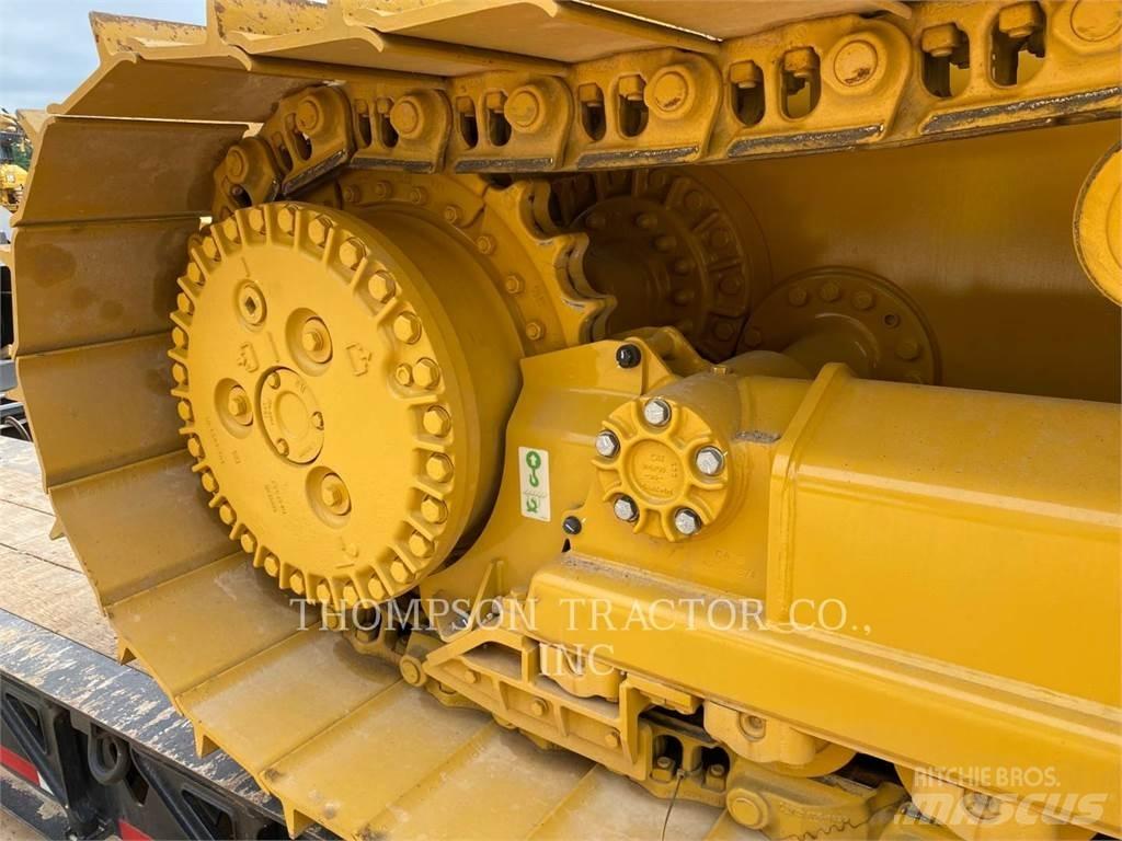 CAT D4 Telaketjupuskutraktorit