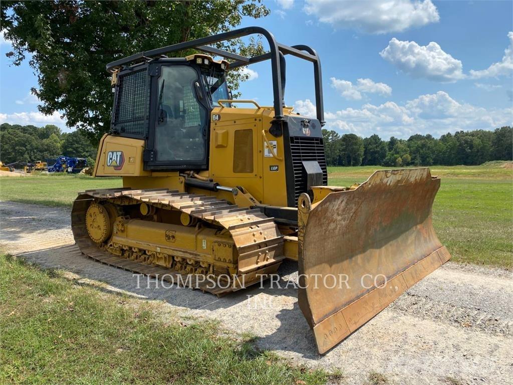 CAT D4 Telaketjupuskutraktorit
