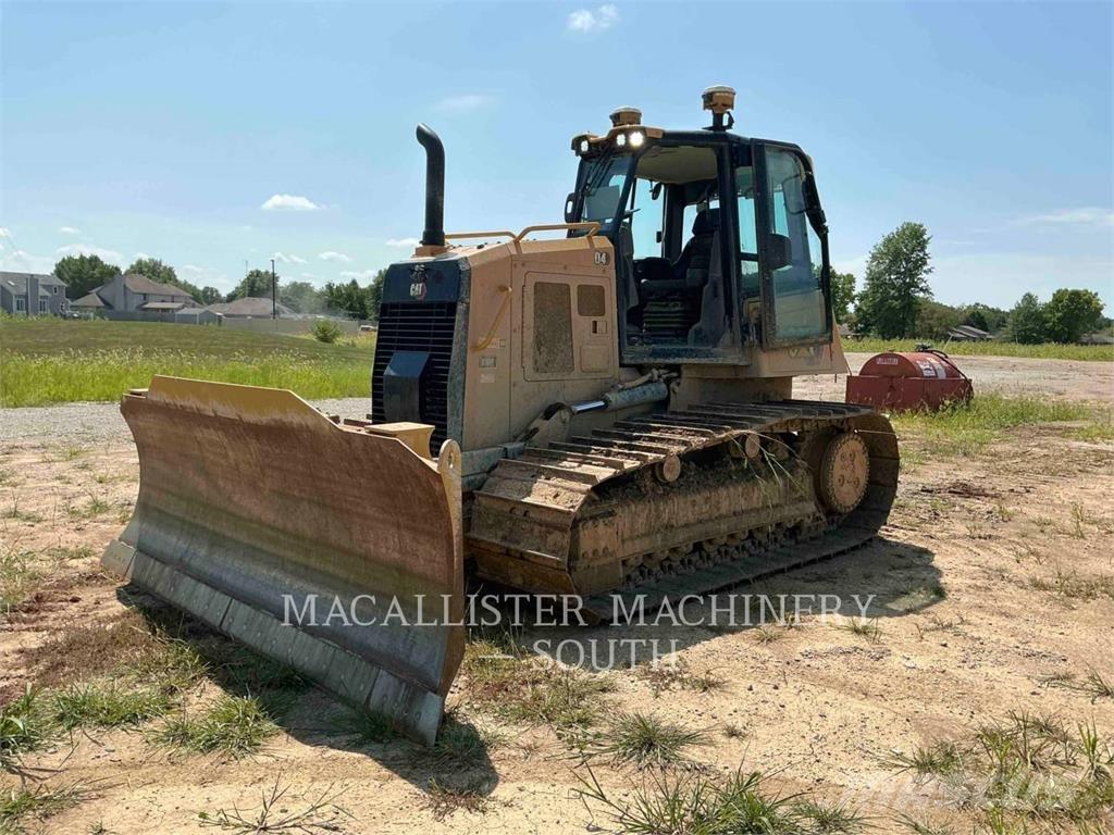 CAT D4 Telaketjupuskutraktorit