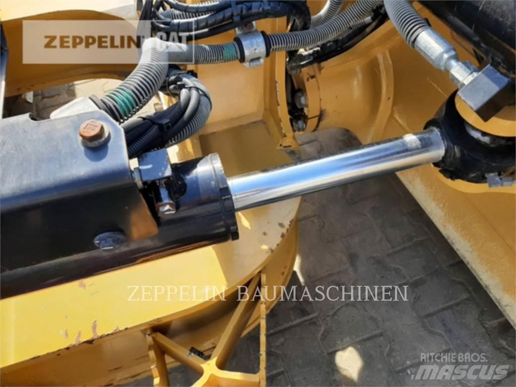 CAT D4-16A Telaketjupuskutraktorit