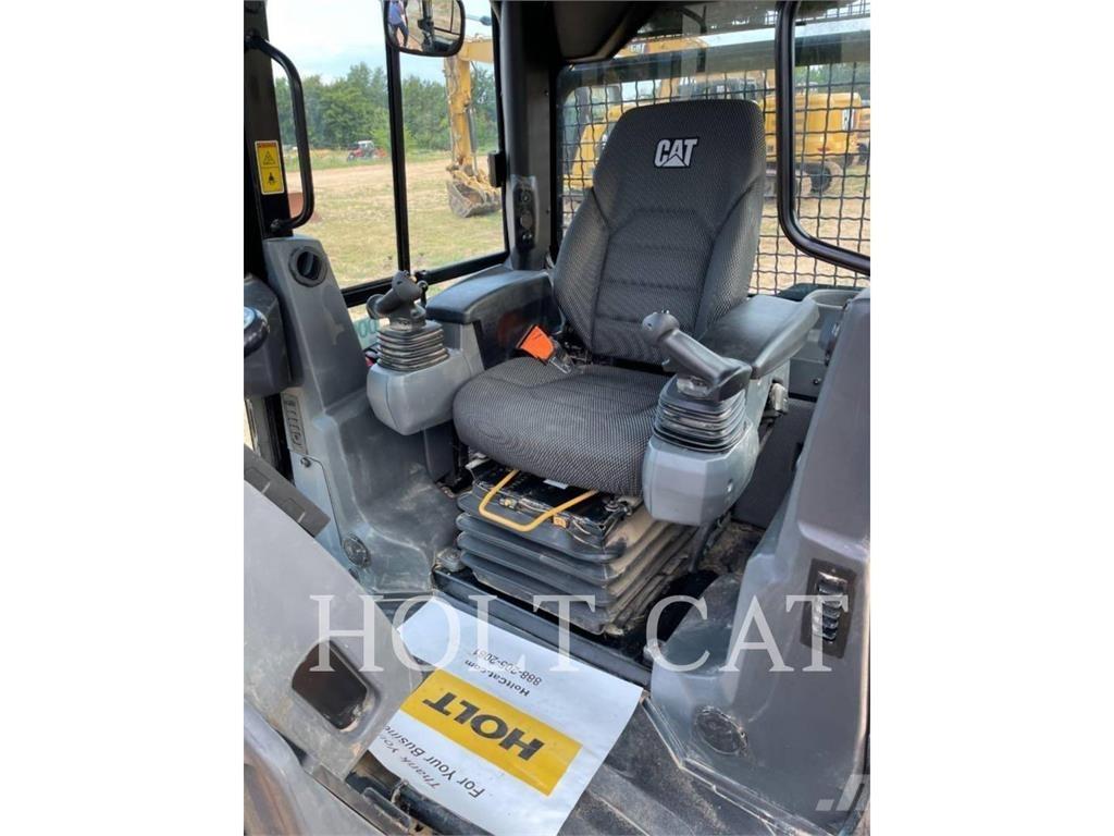 CAT D4 CAB Telaketjupuskutraktorit