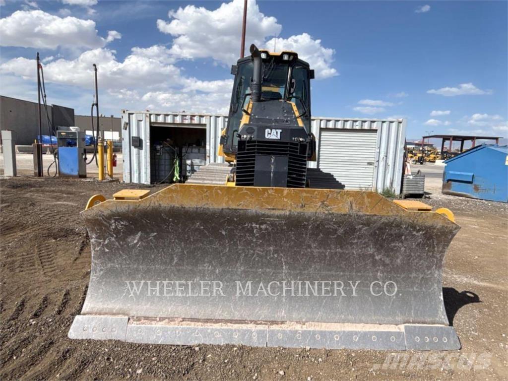 CAT D4 XL Telaketjupuskutraktorit