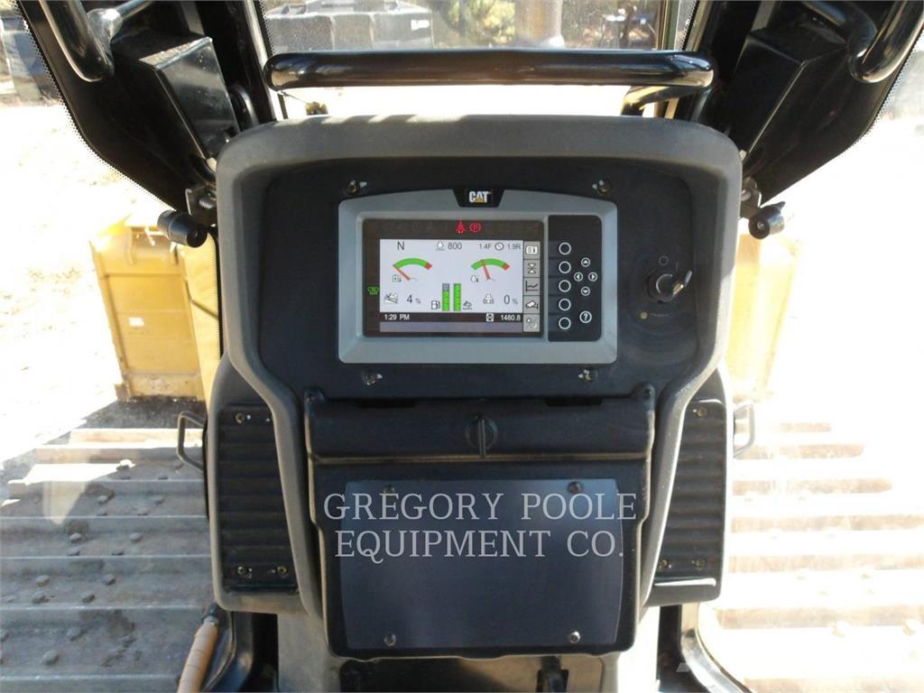 CAT D415VP Telaketjupuskutraktorit