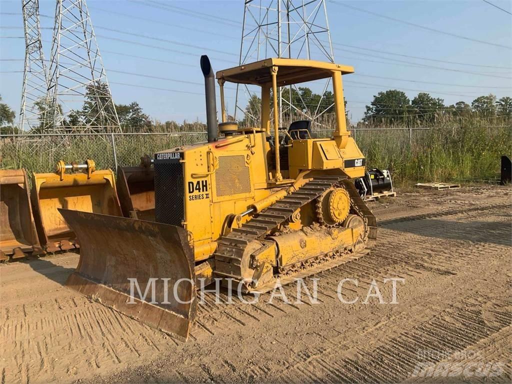 CAT D4H Telaketjupuskutraktorit