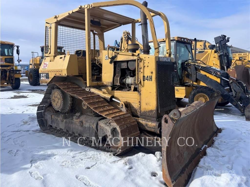 CAT D4H Telaketjupuskutraktorit