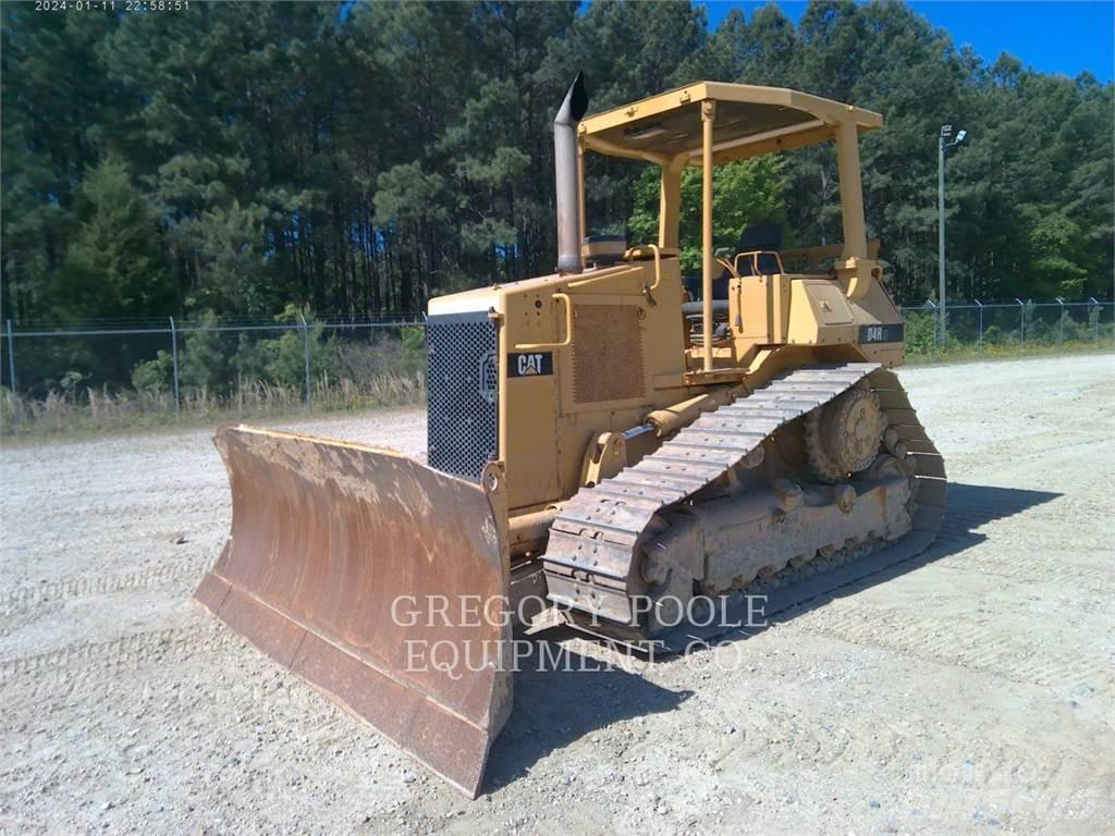 CAT D4HIIIXL Telaketjupuskutraktorit