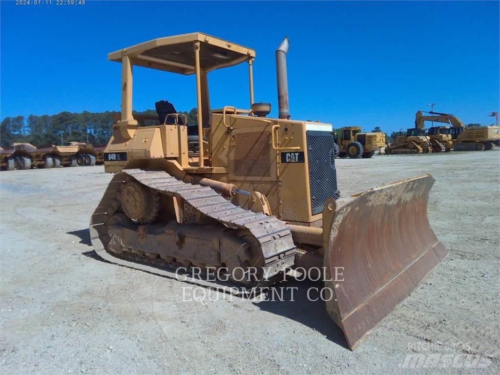 CAT D4HIIIXL Telaketjupuskutraktorit