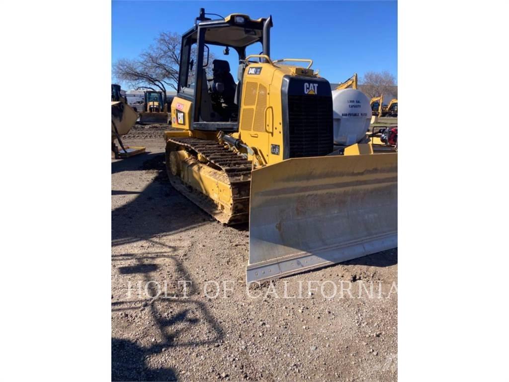 CAT D4K2 Telaketjupuskutraktorit