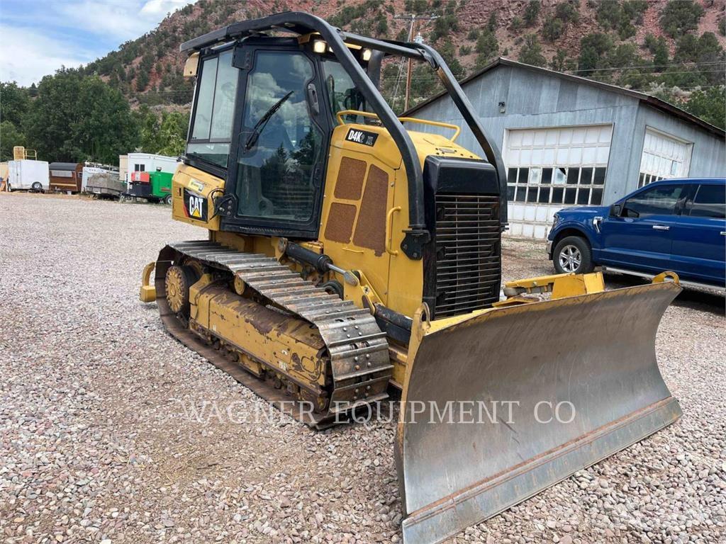 CAT D4K2 XL Telaketjupuskutraktorit