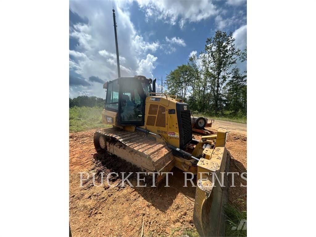 CAT D4K2LGP Telaketjupuskutraktorit