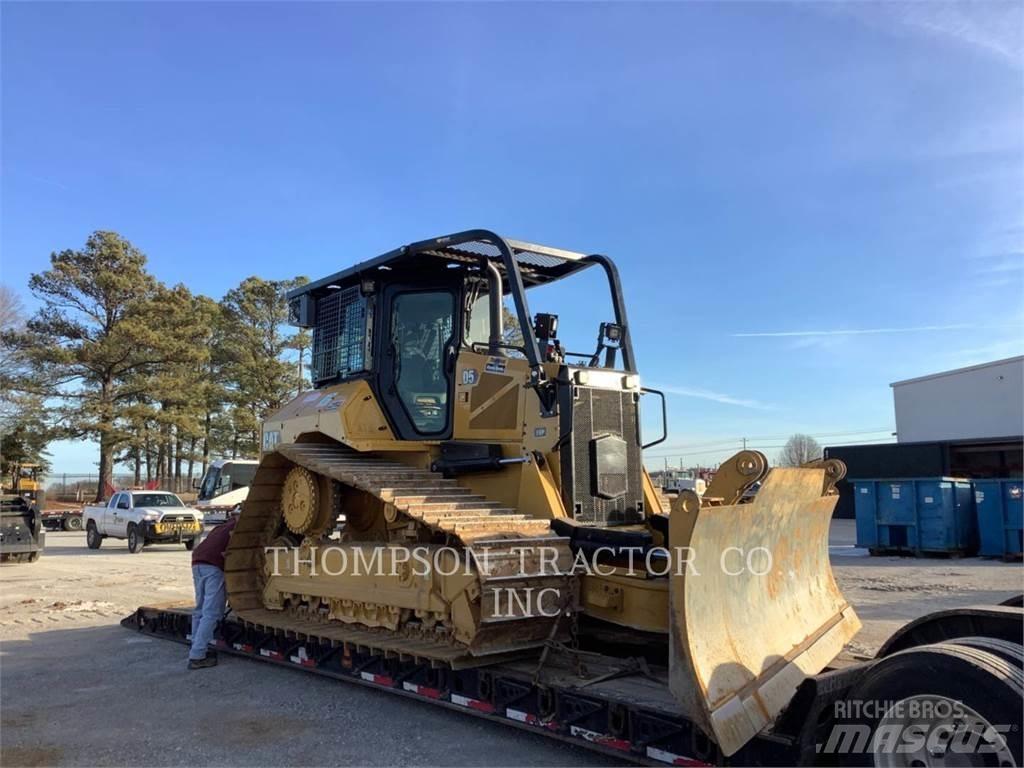 CAT D5 Telaketjupuskutraktorit