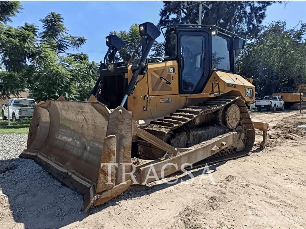 CAT D5 Telaketjupuskutraktorit