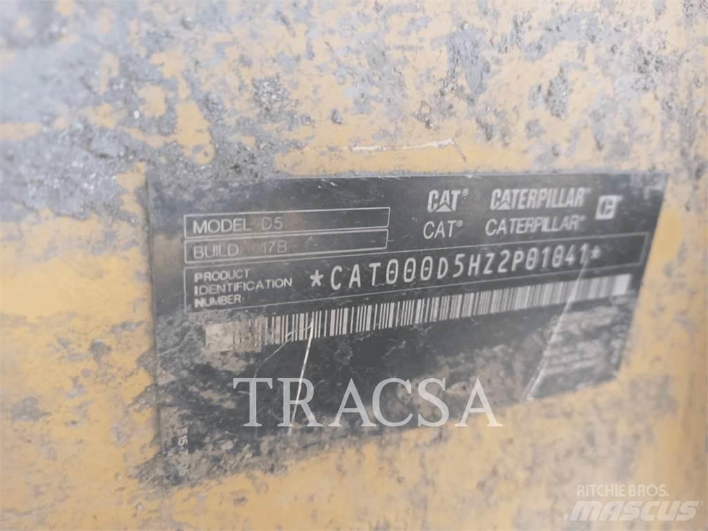 CAT D5 Telaketjupuskutraktorit