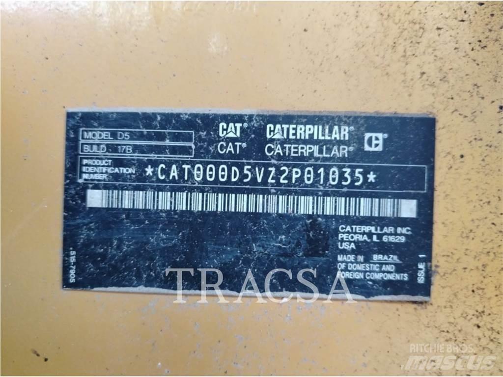 CAT D5 Telaketjupuskutraktorit