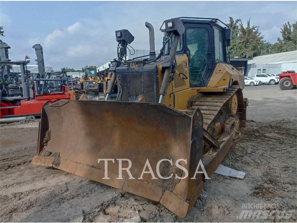 CAT D5 Telaketjupuskutraktorit